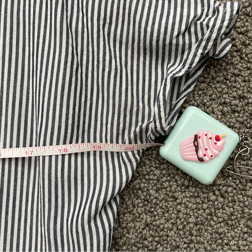 Universal thread stripe button front v neck tie knot shirt - Picture 5 of 7